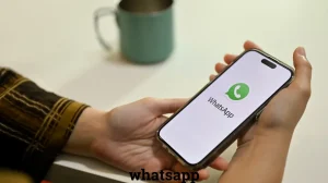 如果注册WhatsApp的手机号码遗失，应如何处理？